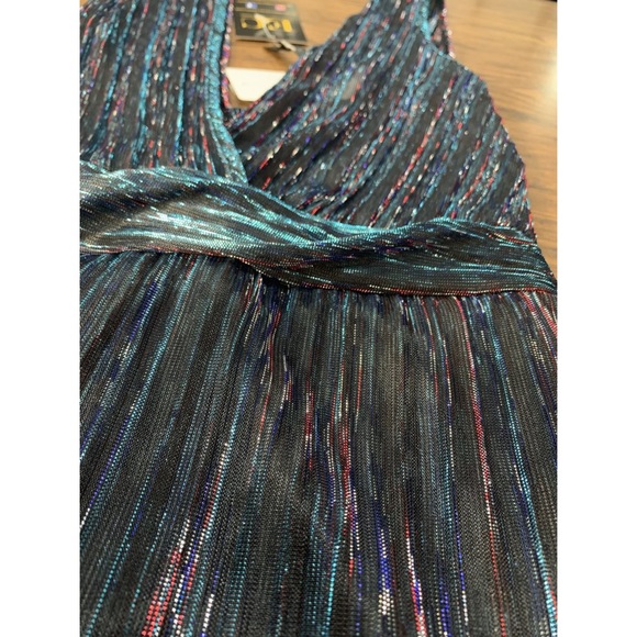 Shimmer Pleated Mesh Jumpsuit - Picture 3 of 3